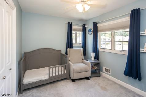 52 Saint Marys Drive Roxbury NJ 07876