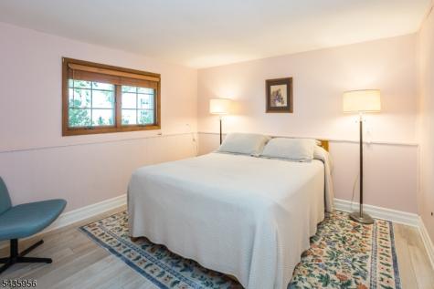 52 Saint Marys Drive Roxbury NJ 07876