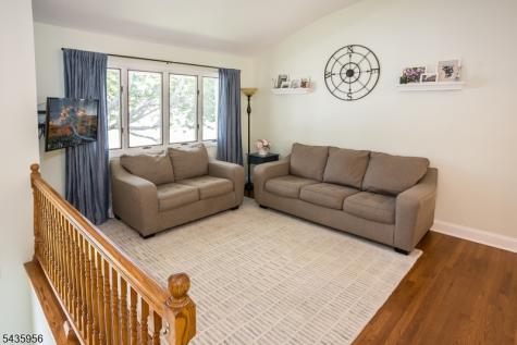 52 Saint Marys Drive Roxbury NJ 07876
