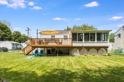 52 Saint Marys Drive Roxbury NJ 07876