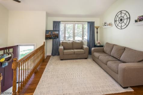 52 Saint Marys Drive Roxbury NJ 07876