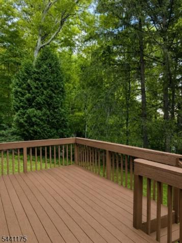 26 Mountain Road Roxbury NJ 07852
