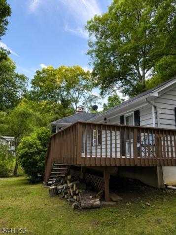 26 Mountain Road Roxbury NJ 07852