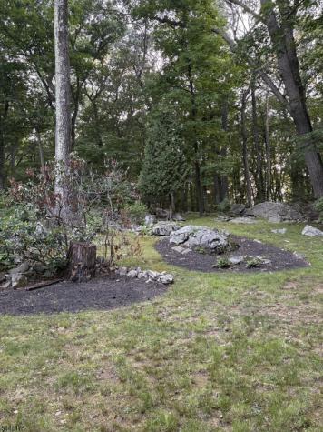 26 Mountain Road Roxbury NJ 07852