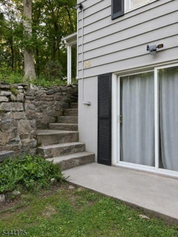 26 Mountain Road Roxbury NJ 07852