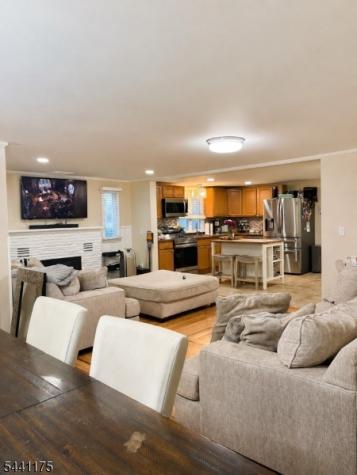 26 Mountain Road Roxbury NJ 07852