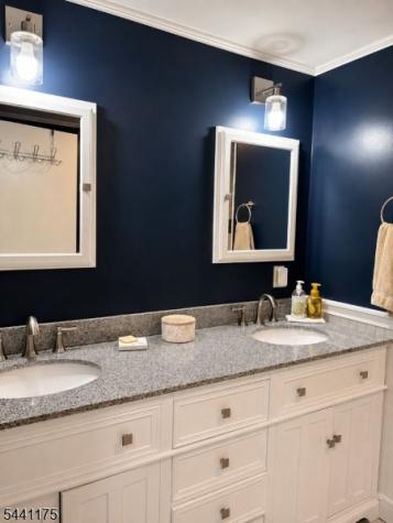 26 Mountain Road Roxbury NJ 07852