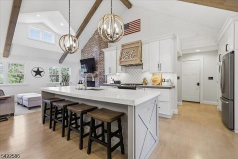 136 Forest Avenue Berkeley Heights NJ 07922