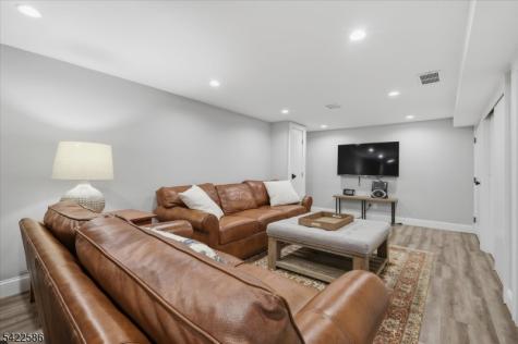 136 Forest Avenue Berkeley Heights NJ 07922