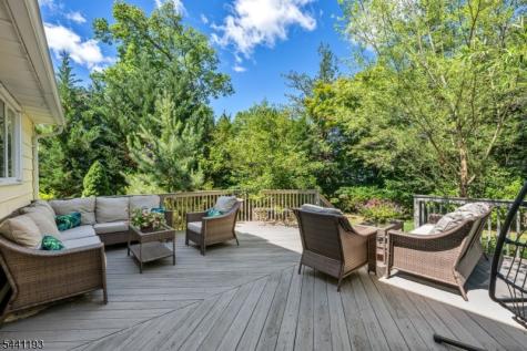 448 Fairfield Avenue Ridgewood Village NJ 07450