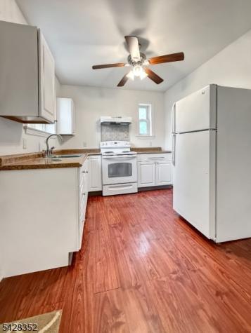 91 Clinton Avenue Mansfield NJ 07865