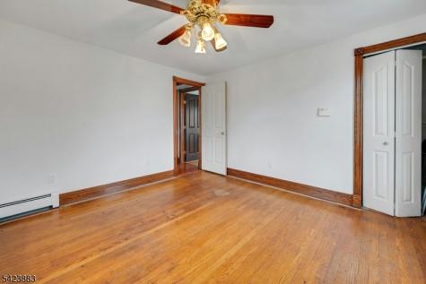 611 5TH Avenue Lyndhurst NJ 07071