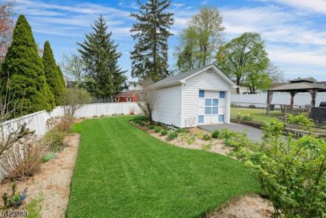 611 5TH Avenue Lyndhurst NJ 07071