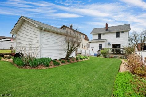 611 5TH Avenue Lyndhurst NJ 07071