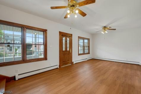 611 5TH Avenue Lyndhurst NJ 07071