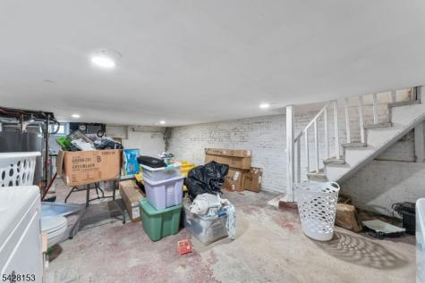 37 Emmet Street Newark NJ 07114