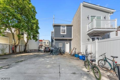 37 Emmet Street Newark NJ 07114