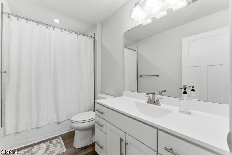 22 Oakwood Boulevard Union NJ 08827