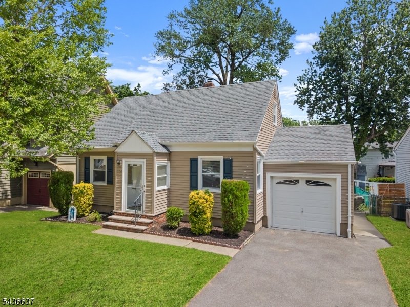 166 Beverly Hill Road Clifton NJ 07012