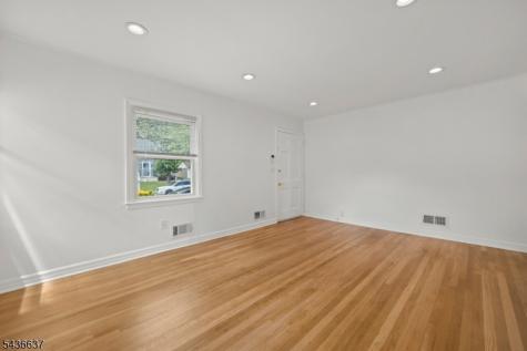 166 Beverly Hill Road Clifton NJ 07012