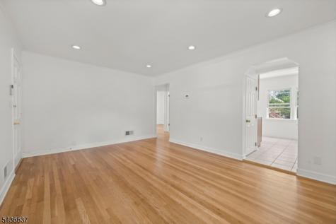 166 Beverly Hill Road Clifton NJ 07012