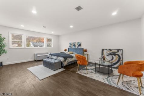 28 Charles Street Clifton NJ 07013