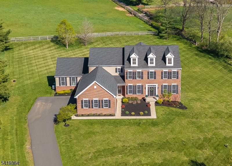 1 Belmont Court Alexandria NJ 08867