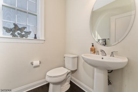 1 Belmont Court Alexandria NJ 08867