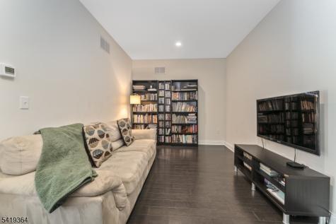 1 Belmont Court Alexandria NJ 08867