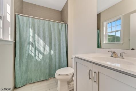 1 Belmont Court Alexandria NJ 08867