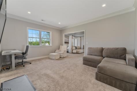 1 Belmont Court Alexandria NJ 08867