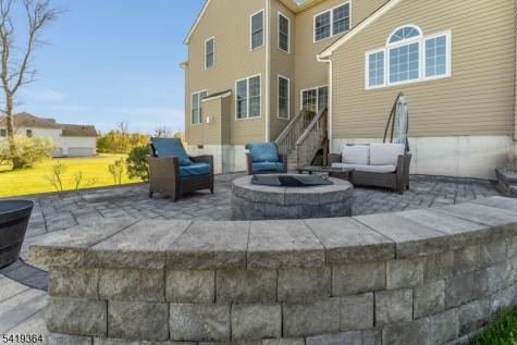 1 Belmont Court Alexandria NJ 08867