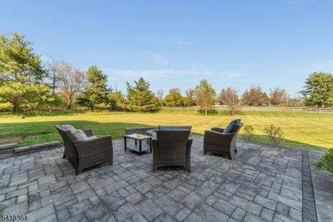 1 Belmont Court Alexandria NJ 08867