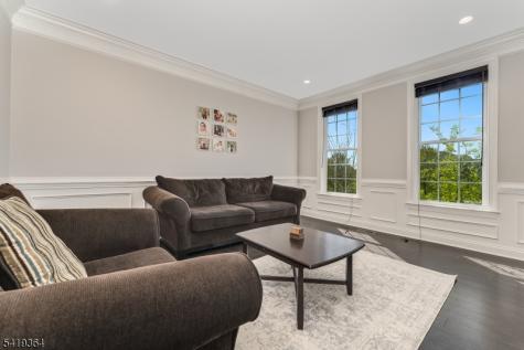 1 Belmont Court Alexandria NJ 08867