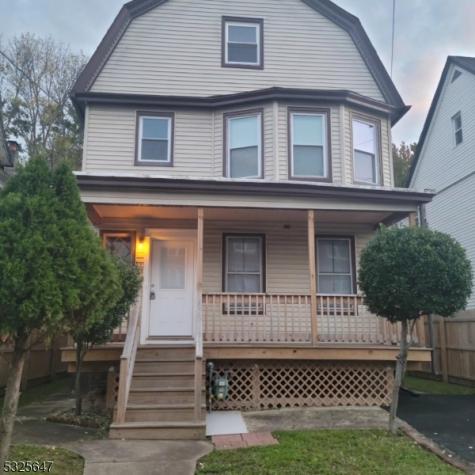 133 W 3rd Avenue Roselle NJ 07203