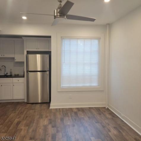133 W 3rd Avenue Roselle NJ 07203
