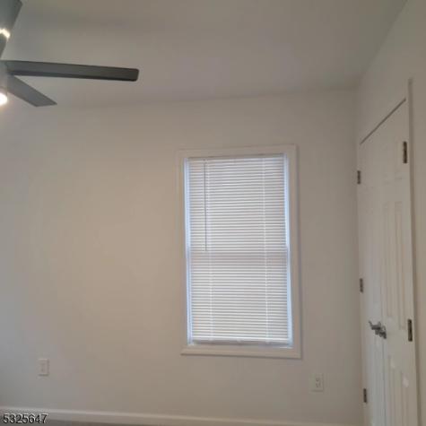 133 W 3rd Avenue Roselle NJ 07203