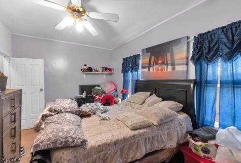 422 Schiller Street Elizabeth NJ 07206
