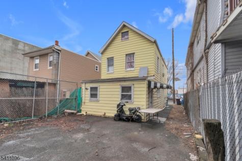 422 Schiller Street Elizabeth NJ 07206