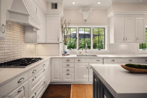 77 Pleasantville Road Harding NJ 07976