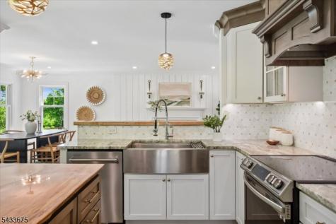 54 Blackberry Lane Morris NJ 07960