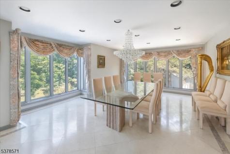 215 Eileen Drive Cedar Grove NJ 07009