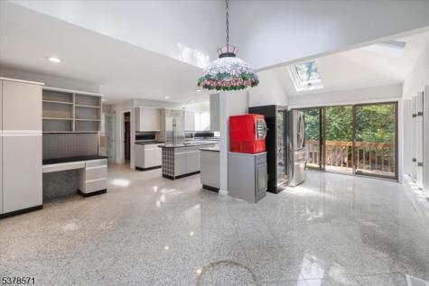 215 Eileen Drive Cedar Grove NJ 07009
