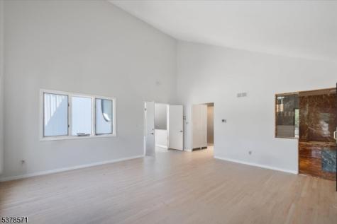 215 Eileen Drive Cedar Grove NJ 07009