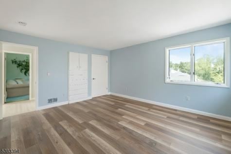 215 Eileen Drive Cedar Grove NJ 07009