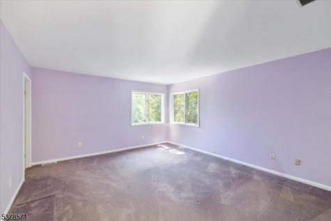 215 Eileen Drive Cedar Grove NJ 07009