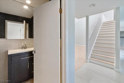 215 Eileen Drive Cedar Grove NJ 07009