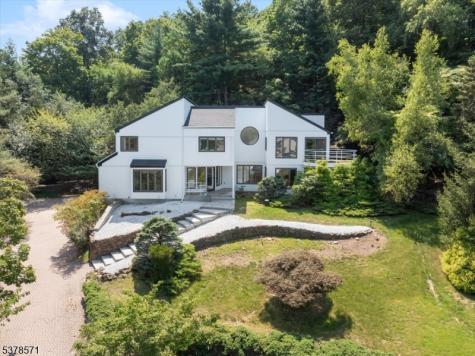 215 Eileen Drive Cedar Grove NJ 07009