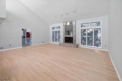 215 Eileen Drive Cedar Grove NJ 07009