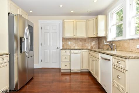 36 Hines Avenue Mahwah NJ 07430